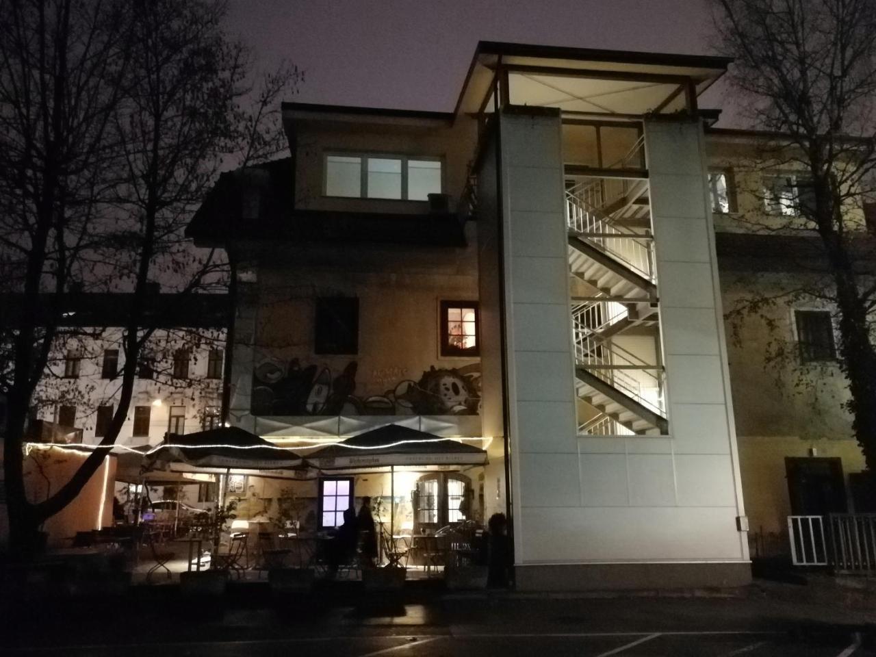 Flex Apartments Tour As Λιουμπλιάνα Εξωτερικό φωτογραφία